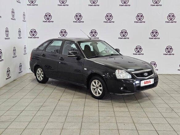 2015 Lada (ВАЗ) Priora I Рестайлинг, чёрный - вид 2