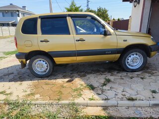 2004 Chevrolet Niva I, бежевый, 270000 рублей, вид 5