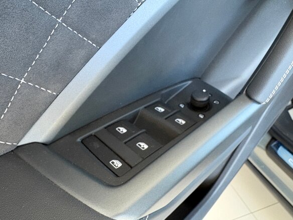 2026 Audi Q3 45 TFSI II (F3), серый - вид 11