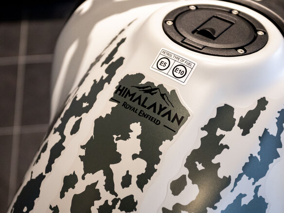 2025 Royal Enfield Himalayan, белый, 610000 рублей - вид 13