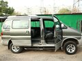2001 Hyundai H-1 I, серый - вид 1