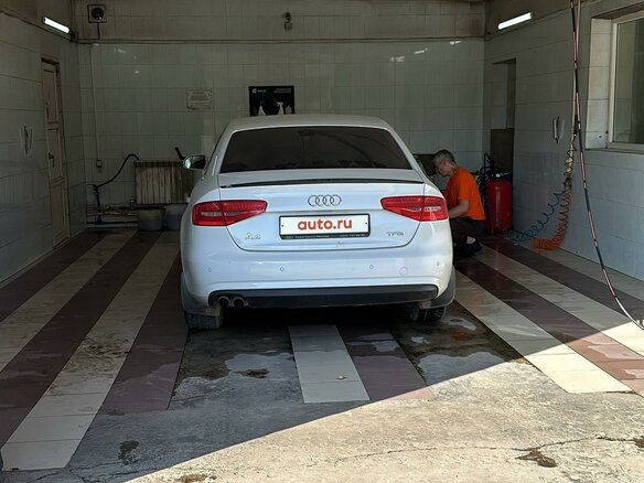 2013 Audi A4 IV (B8) Рестайлинг, белый, 1250000 рублей - вид 1