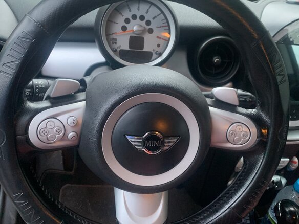 2009 Mini Hatch One II (R56), красный, 690000 рублей - вид 13