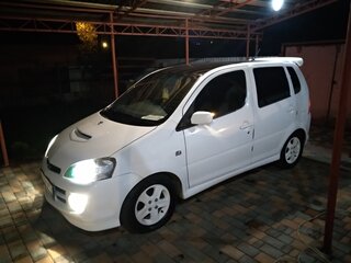 2001 Daihatsu YRV I, белый, 225000 рублей, вид 4
