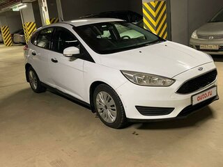 2019 Ford Focus III Рестайлинг, белый, 1400000 рублей, вид 4