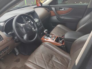 2014 Infiniti QX70, коричневый, 2100000 рублей, вид 3