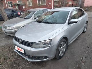 2011 Volkswagen Jetta VI, серебристый, 770000 рублей, вид 2