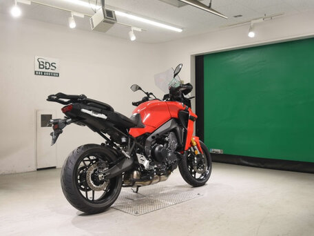 2022 Yamaha MT-09 Tracer (FJ-09), красный, 1600000 рублей, вид 5