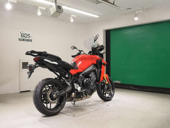 2022 Yamaha MT-09 Tracer (FJ-09), красный, 1600000 рублей - вид 4