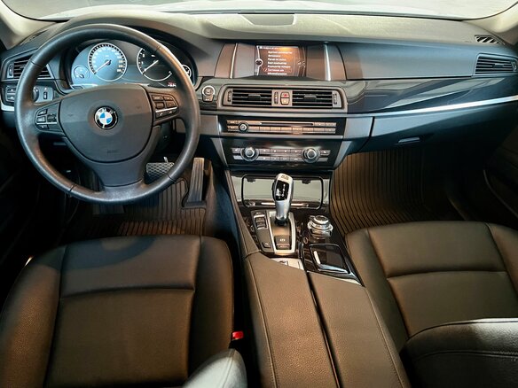 2014 BMW 5 серии 520i VI (F10/F11/F07) Рестайлинг, белый, 4100000 рублей - вид 20