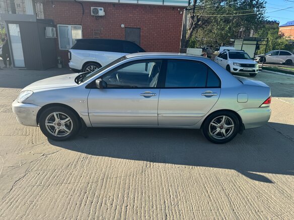 2009 Mitsubishi Lancer Classic IX Рестайлинг, серебристый - вид 1