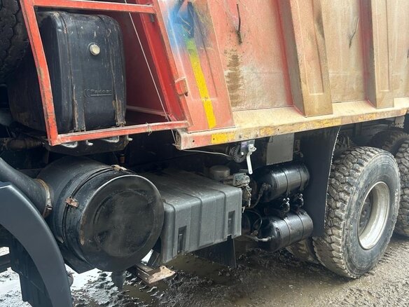 2013 Iveco Trakker, синий, 2500000 рублей - вид 24