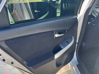 2014 Toyota Prius III Рестайлинг (XW30), серый, 1450000 рублей, вид 4