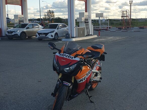 2013 Honda CBR 1000 RR/RA Fireblade, оранжевый, 950000 рублей - вид 25