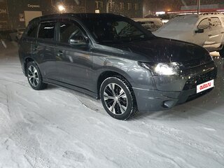 2013 Mitsubishi Outlander III, серый, 1650000 рублей, вид 1