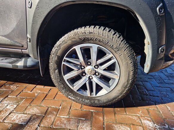 2016 Toyota Hilux VIII, серый, 5300000 рублей - вид 11