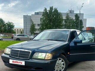1998 Mercedes-Benz C-Класс 200 I (W202) Рестайлинг, синий, 380000 рублей, вид 1