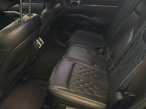 2022 Kia Sorento IV, чёрный, 4900000 рублей - вид 11