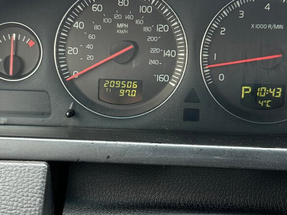 2003 Volvo XC90 I, красный, 900000 рублей - вид 6