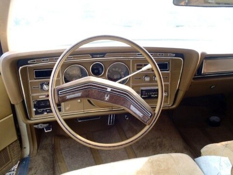 1975 Ford Thunderbird VI, бежевый - вид 4
