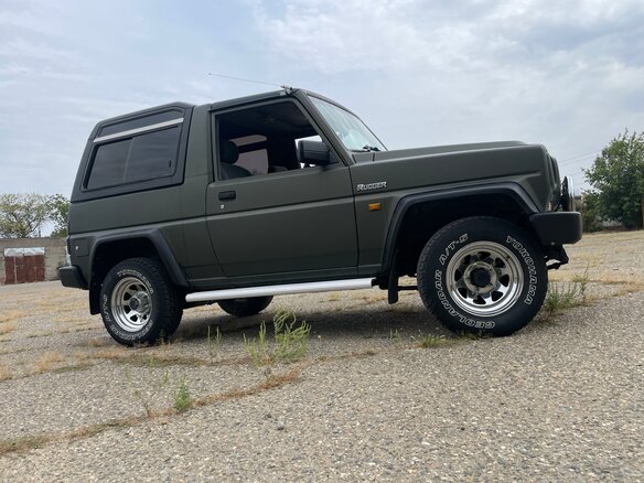 1991 Daihatsu Rugger I, зелёный - вид 4