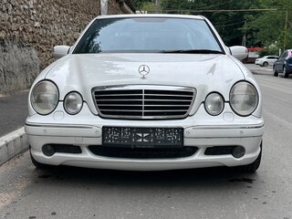 2001 Mercedes-Benz E-Класс AMG 55 AMG II (W210, S210) Рестайлинг, белый, 2100000 рублей, вид 1
