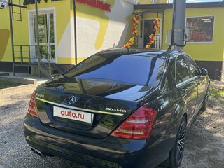 2006 Mercedes-Benz S-Класс 550 V (W221), чёрный, 1350000 рублей, вид 3
