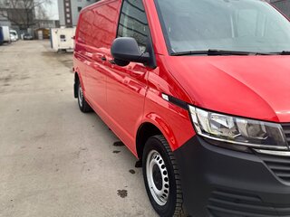 2022 Volkswagen Transporter Long T6 Рестайлинг, красный, 4900000 рублей, вид 1