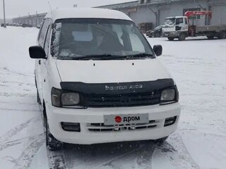 1998 Toyota Town Ace III, белый, 450000 рублей, вид 3
