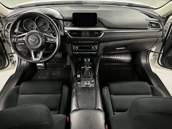 2017 Mazda 6 III (GJ) Рестайлинг, белый, 2049000 рублей - вид 13