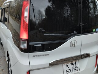 2016 Honda Stepwgn V, белый, 1960000 рублей, вид 3