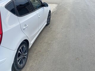 2011 Hyundai i30 I Рестайлинг, белый, 670000 рублей, вид 2