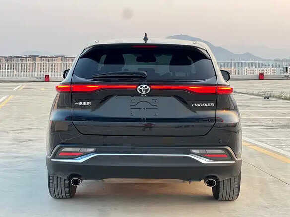 2023 Toyota Harrier IV (XU80), чёрный, 3600070 рублей - вид 6