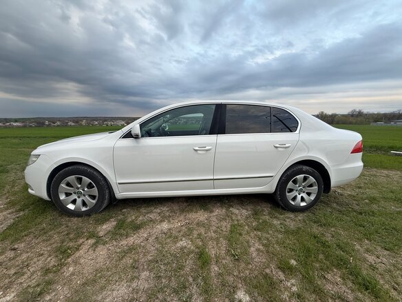2012 Skoda Superb II, белый, 1200000 рублей - вид 7