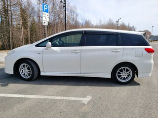 2009 Toyota Wish II, белый, 1200000 рублей, вид 5
