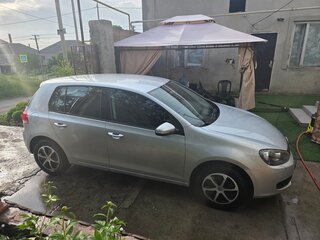 2010 Volkswagen Golf VI, серебристый, 770000 рублей, вид 5
