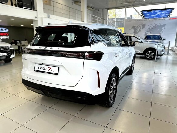 2025 Chery Tiggo 7L I, белый, 2985000 рублей - вид 9