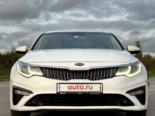 2020 Kia Optima IV Рестайлинг, белый, 2050000 рублей, вид 1