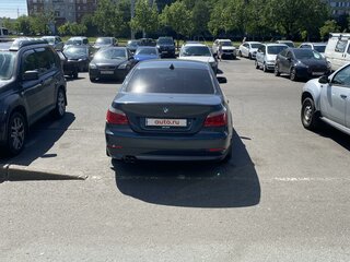 2009 BMW 5 серии 525i V (E60/E61) Рестайлинг, серый, 1200000 рублей, вид 4