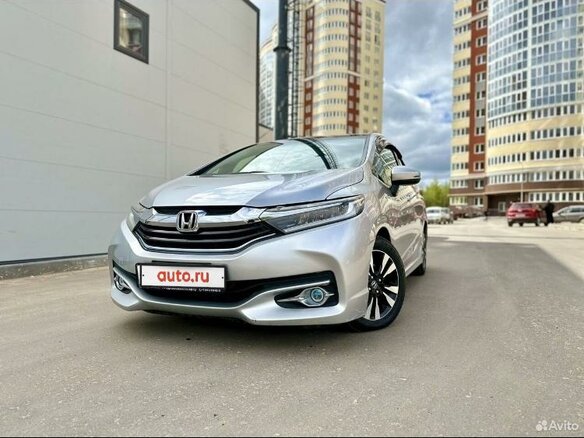 2015 Honda Shuttle II, серебристый, 1280000 рублей