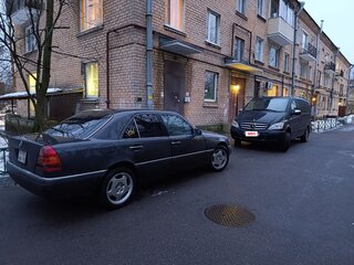 1993 Mercedes-Benz C-Класс 280 I (W202), чёрный, 440000 рублей, вид 2
