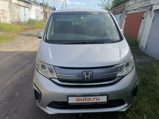 2015 Honda Stepwgn V, серебристый, 1899000 рублей, вид 1