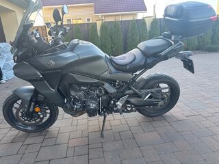 2021 Yamaha MT-09 Tracer (FJ-09), зелёный, 1100000 рублей, вид 2