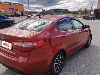 2012 Kia Rio 5-speed III, красный, 619000 рублей, вид 4