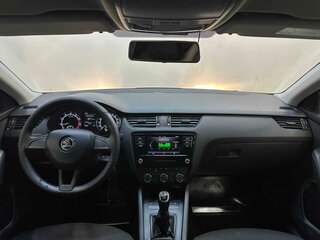 2018 Skoda Octavia III (A7) Рестайлинг, белый, 1080000 рублей, вид 5