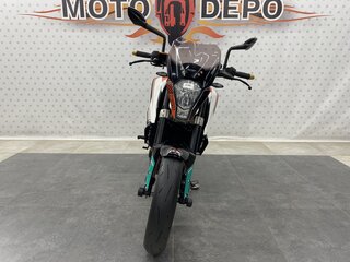 2015 KTM 390 Duke, белый, 349000 рублей, вид 3