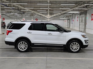 2018 Ford Explorer V Рестайлинг, белый, 2440000 рублей, вид 4