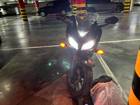 2015 Honda CBR 400R, чёрный, 450000 рублей, вид 1