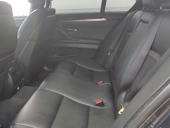 2014 BMW 5 серии 550i VI (F10/F11/F07) Рестайлинг, серый, 2800000 рублей - вид 20