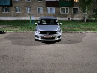 2011 Volkswagen Tiguan I Рестайлинг, серебристый, 1230000 рублей, вид 4